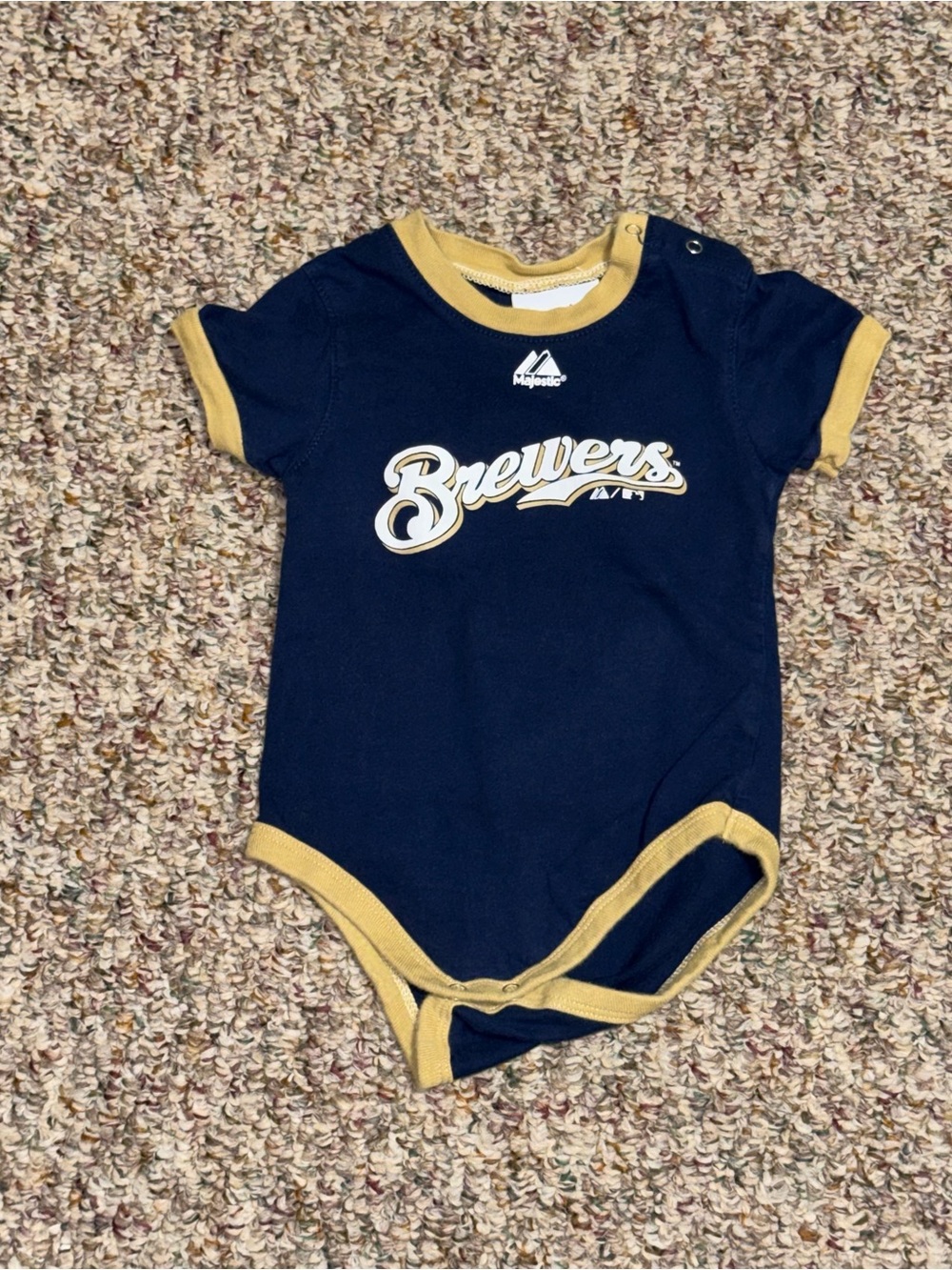 Infant Boys girls 6-9 month shirt Majestic Brewers One-Piece Bodysuit